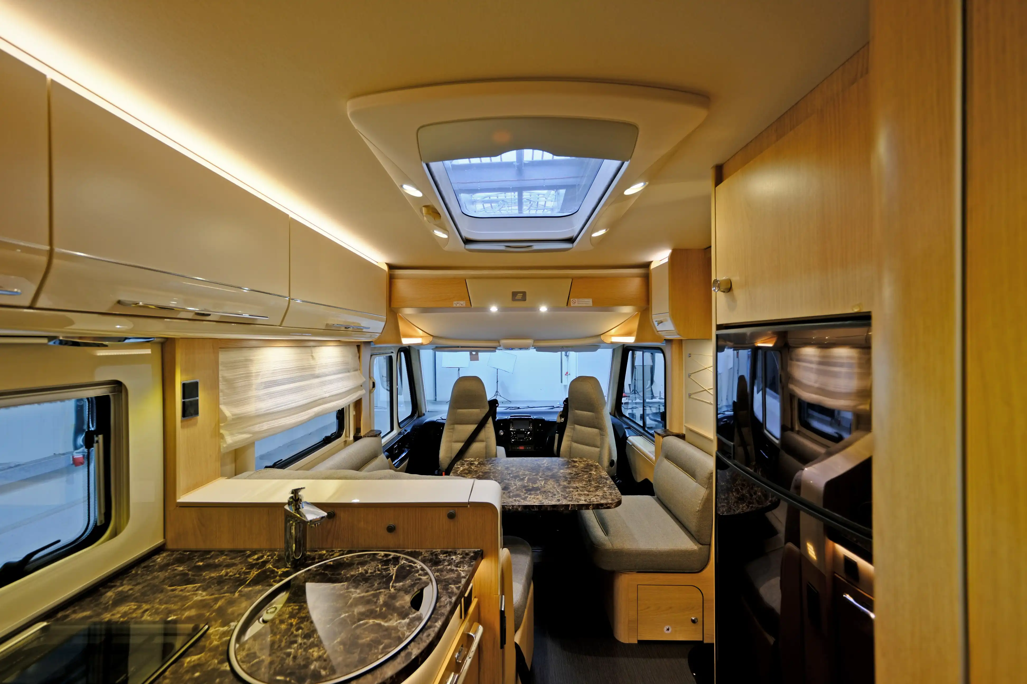 HYMER-ERIBA B 708 SL 